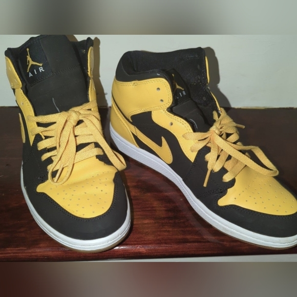 Jordan Other - Jordan 1 Old Love New Love Beginning Moments Pack 2007